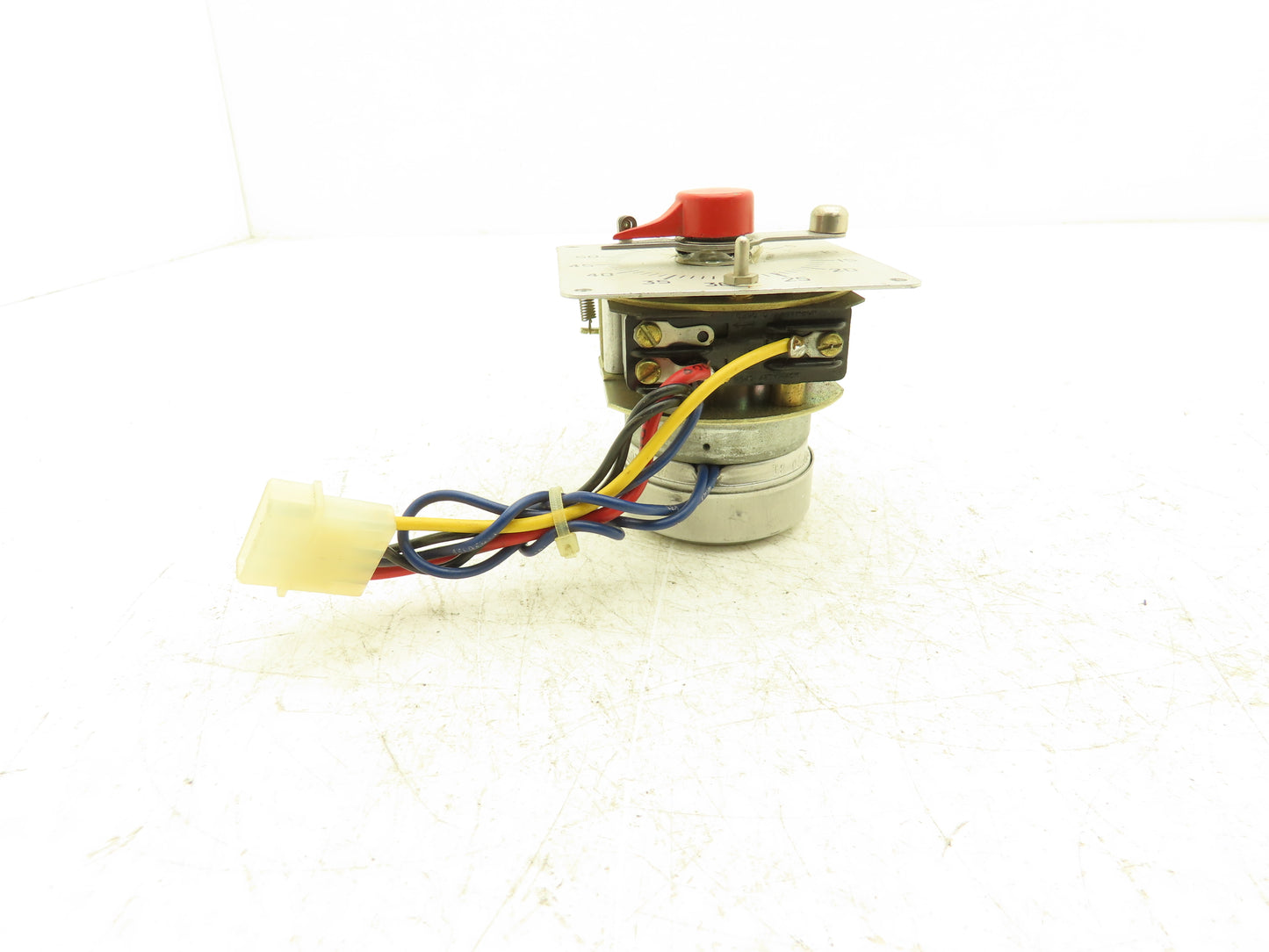 Synchron 610 Clock Motor Timer 120VAC 60Hz 3W 1RPH I403RC-5-6-56
