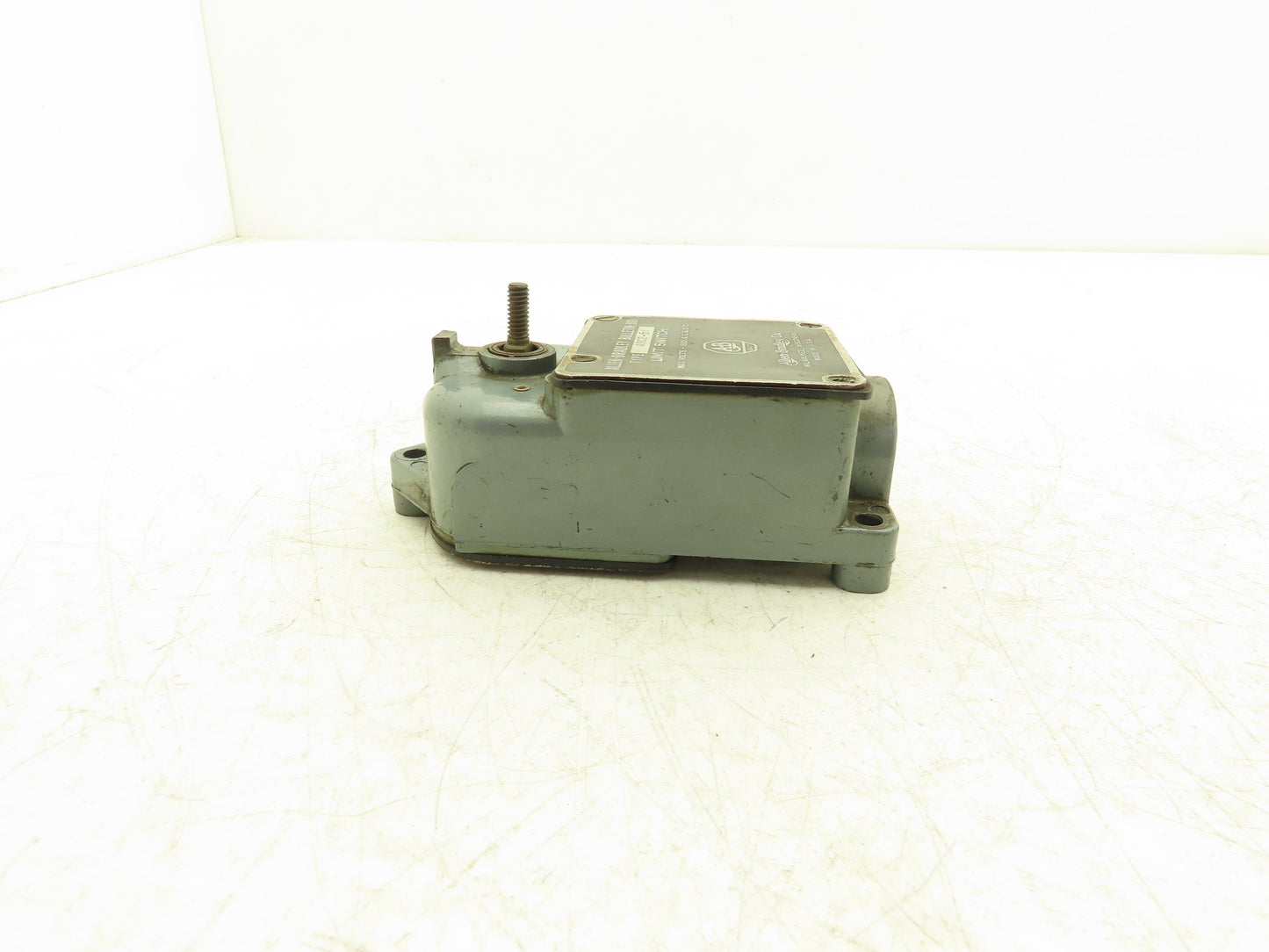 Allen-Bradley Bulletin 801 ASC2-5X Limit Switch NO/NC Contact Ser A 600V