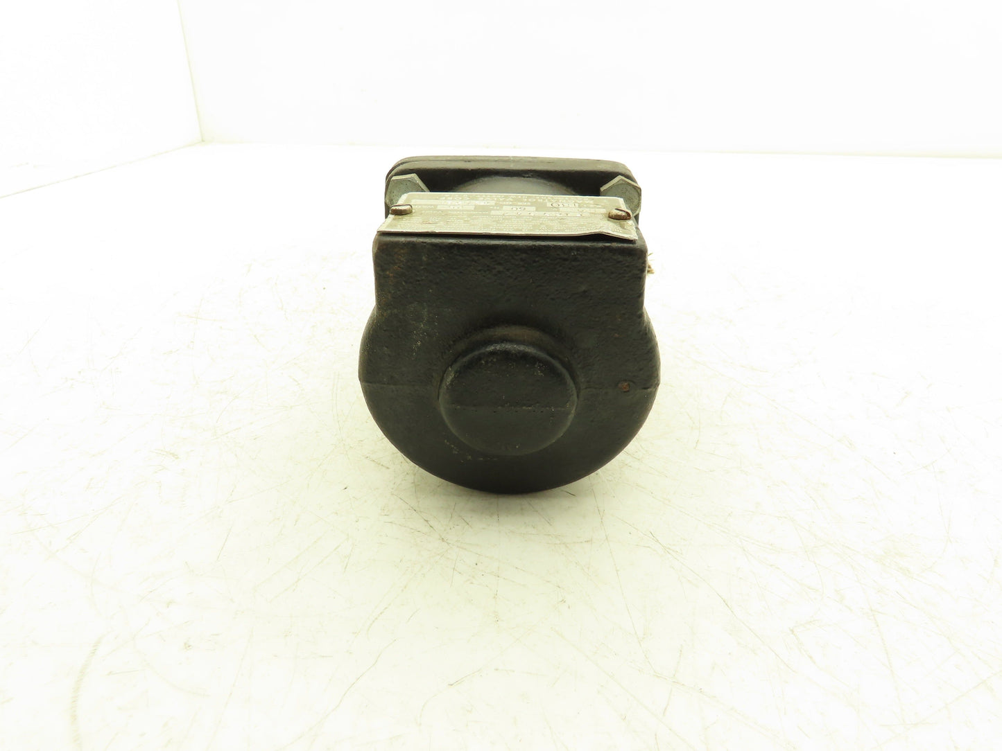 Magnatrol Valve Corp F129S42 Solenoid Valve 2-Way 180psi 1/2" NPT NO 120V