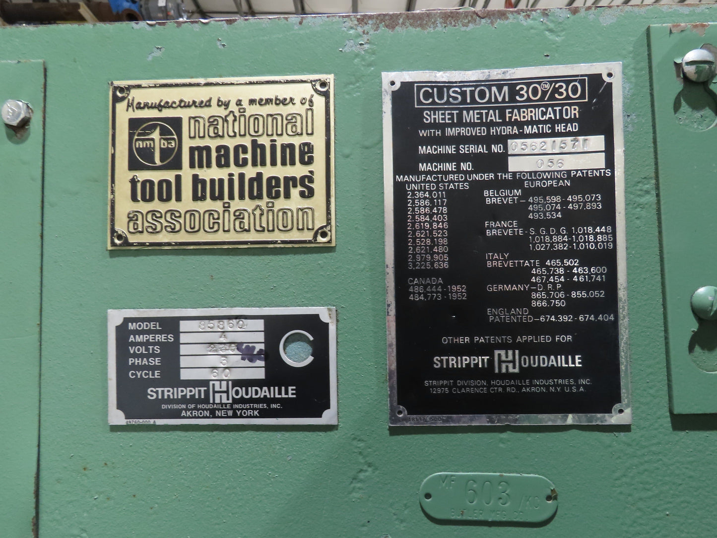 Strippit Fabricator Super 30/30 Single Punch Press 30 Ton 460V *No Foot Switch