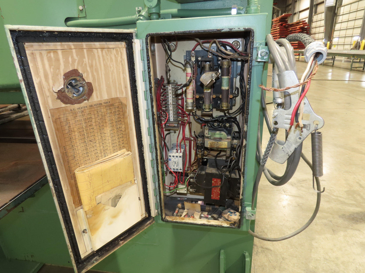 Strippit Fabricator Super 30/30 Single Punch Press 30 Ton 460V *No Foot Switch