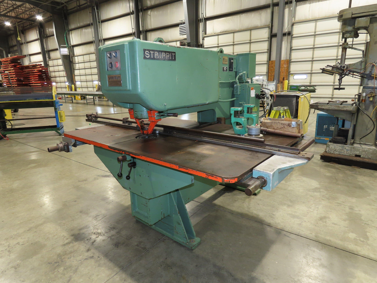 Strippit Fabricator Super 30/30 Single Punch Press 30 Ton 460V *No Foot Switch