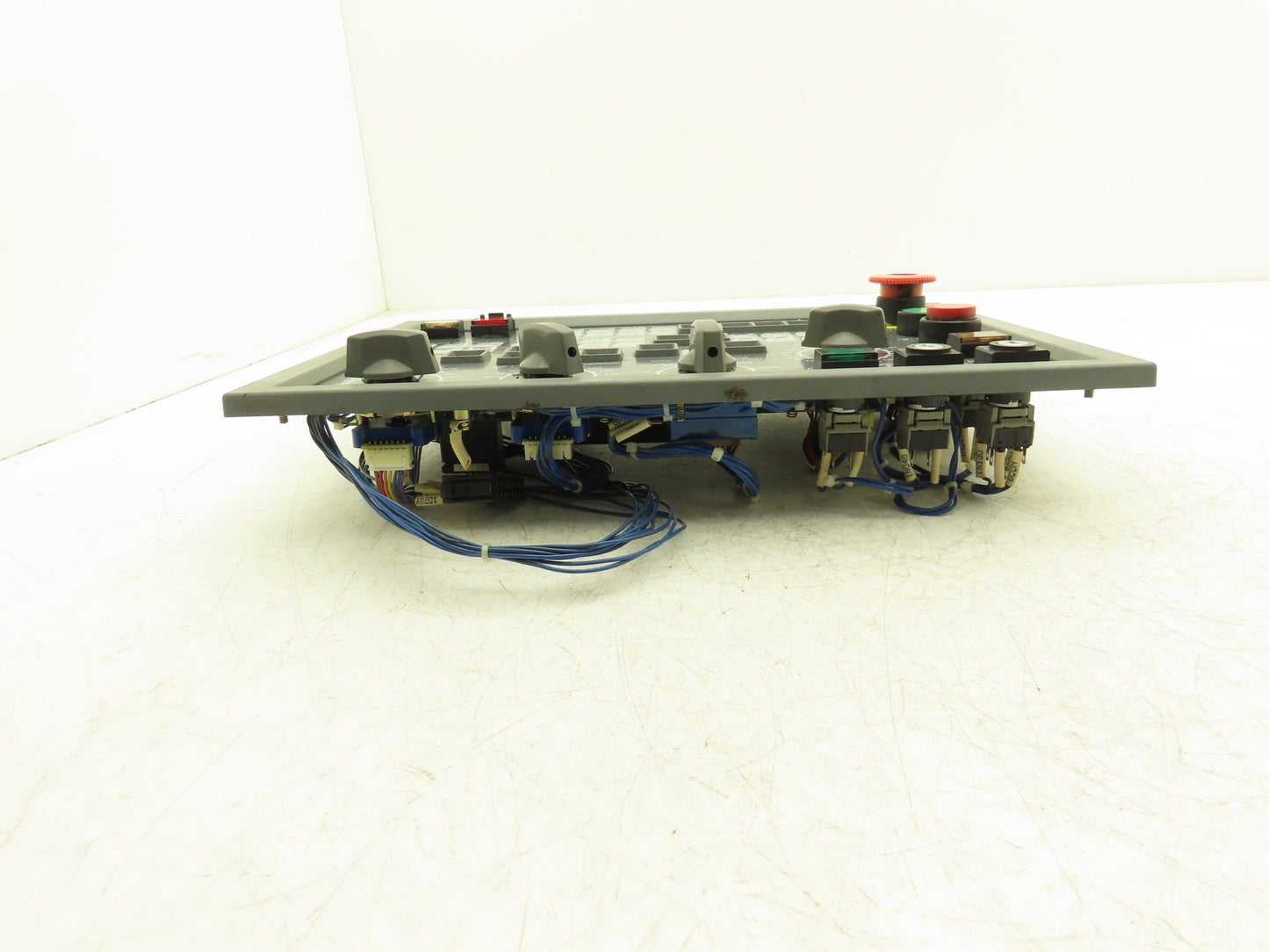 Okuma MPN7000M-S Operator Control Panel E0105-566-103-2