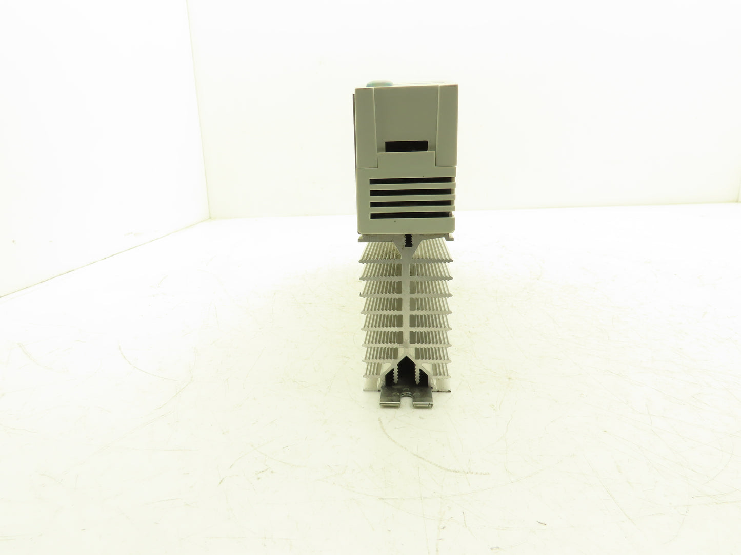 Lenze EMB9351-E Servo Drive Brake Resistor Module 16A