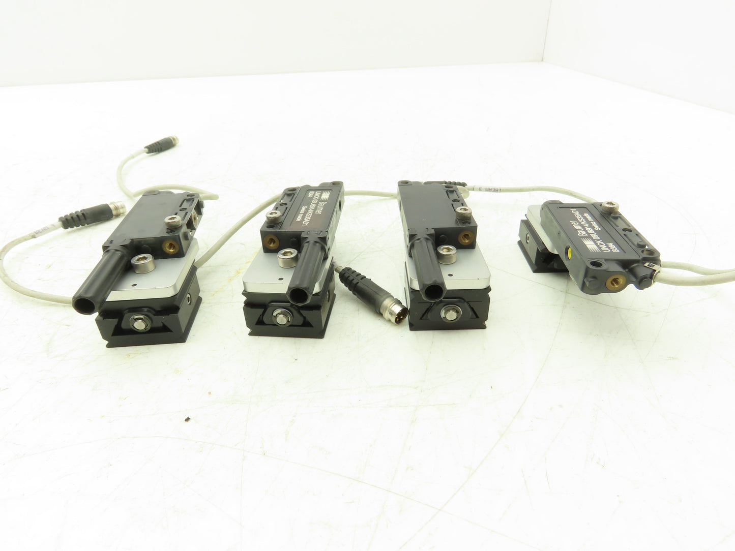 Baumer UNCK 09U6914/KS35AD1 Ultrasonic Distance Measuring Sensors 30VDC Lot of 4
