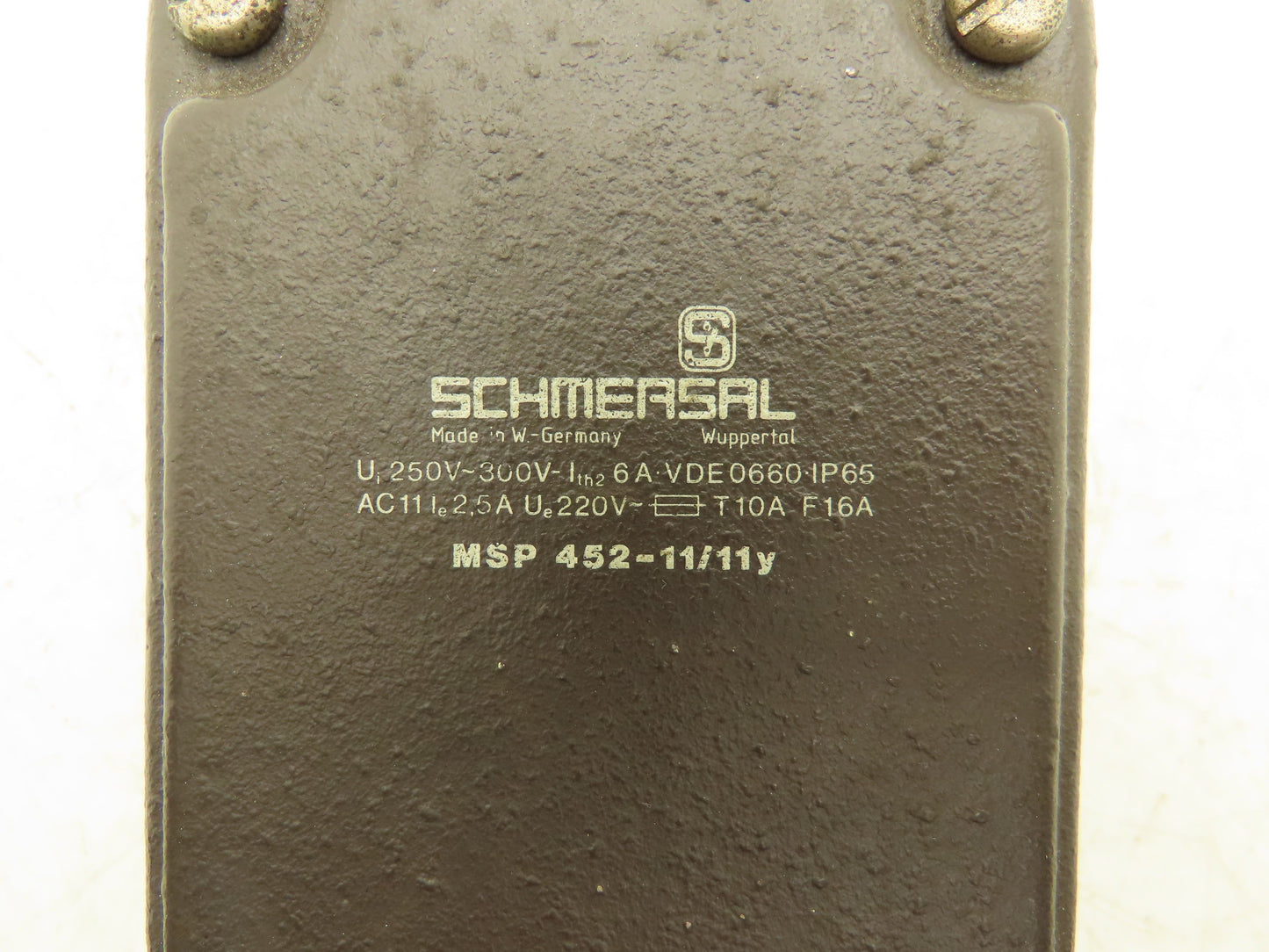 Schmersal MSP 452-11/11Y Rotating Spindle Limit Switch 250V 6A 10mm" Shaft