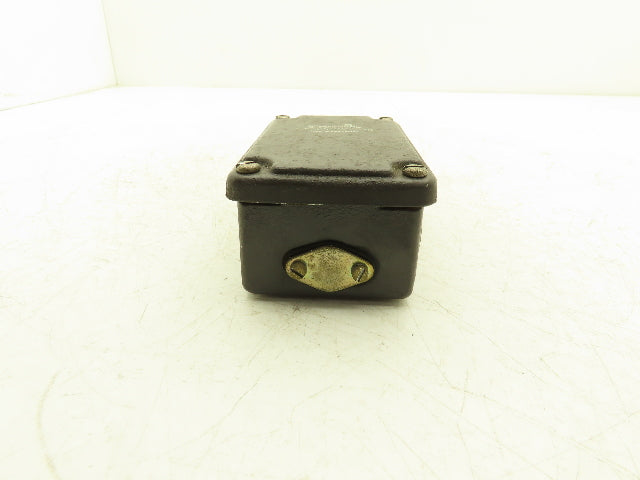 Schmersal MSP 452-11/11Y Rotating Spindle Limit Switch 250V 6A 10mm" Shaft