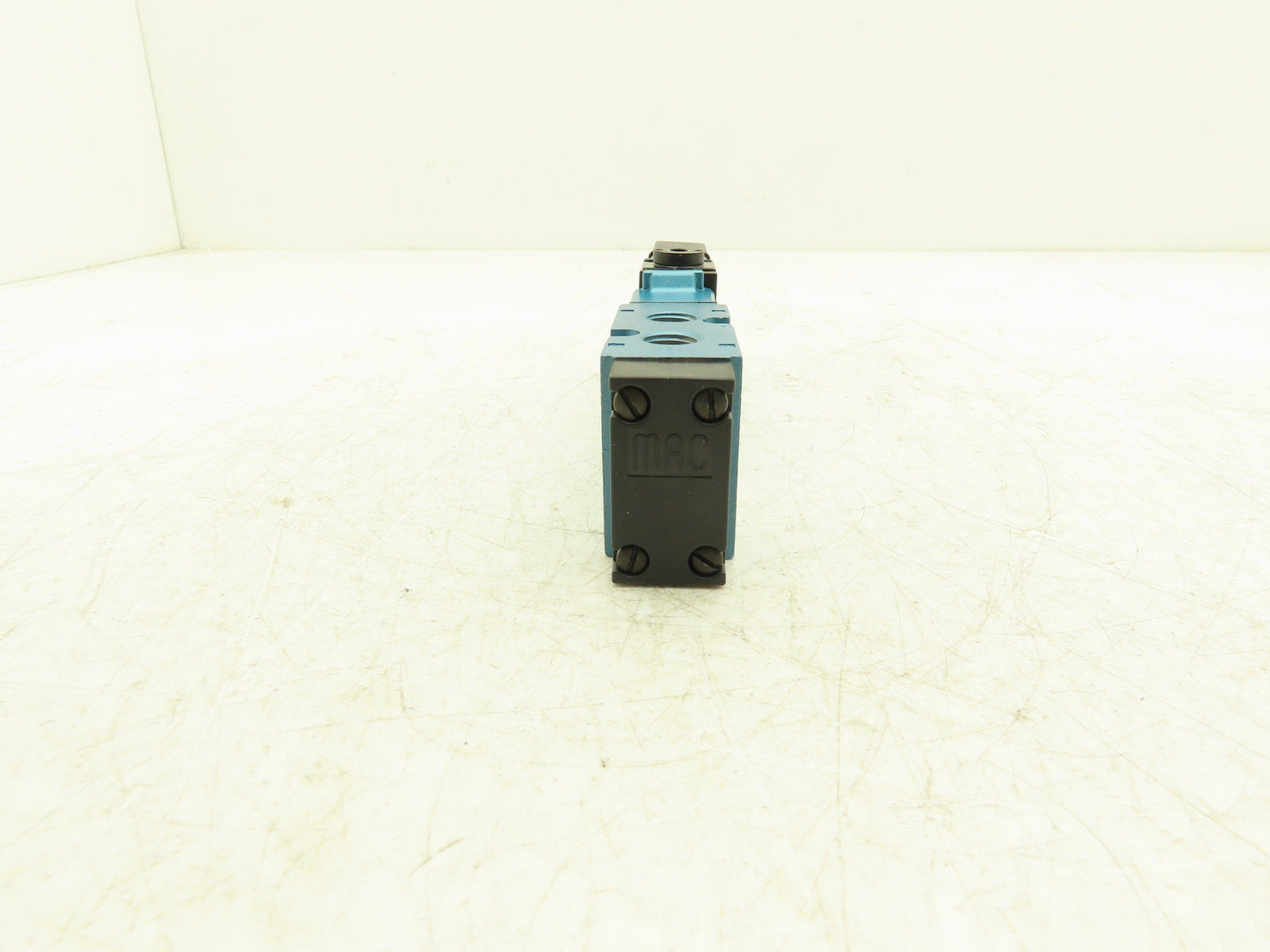 MAC 811C-PM-611JB-152 4-Way Single Solenoid Valve 24V