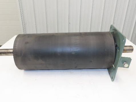Hytrol 8"x 20.5" Center Drive Pulley 24" Conveyor 21"BF 1-11/16" Ext Shaft