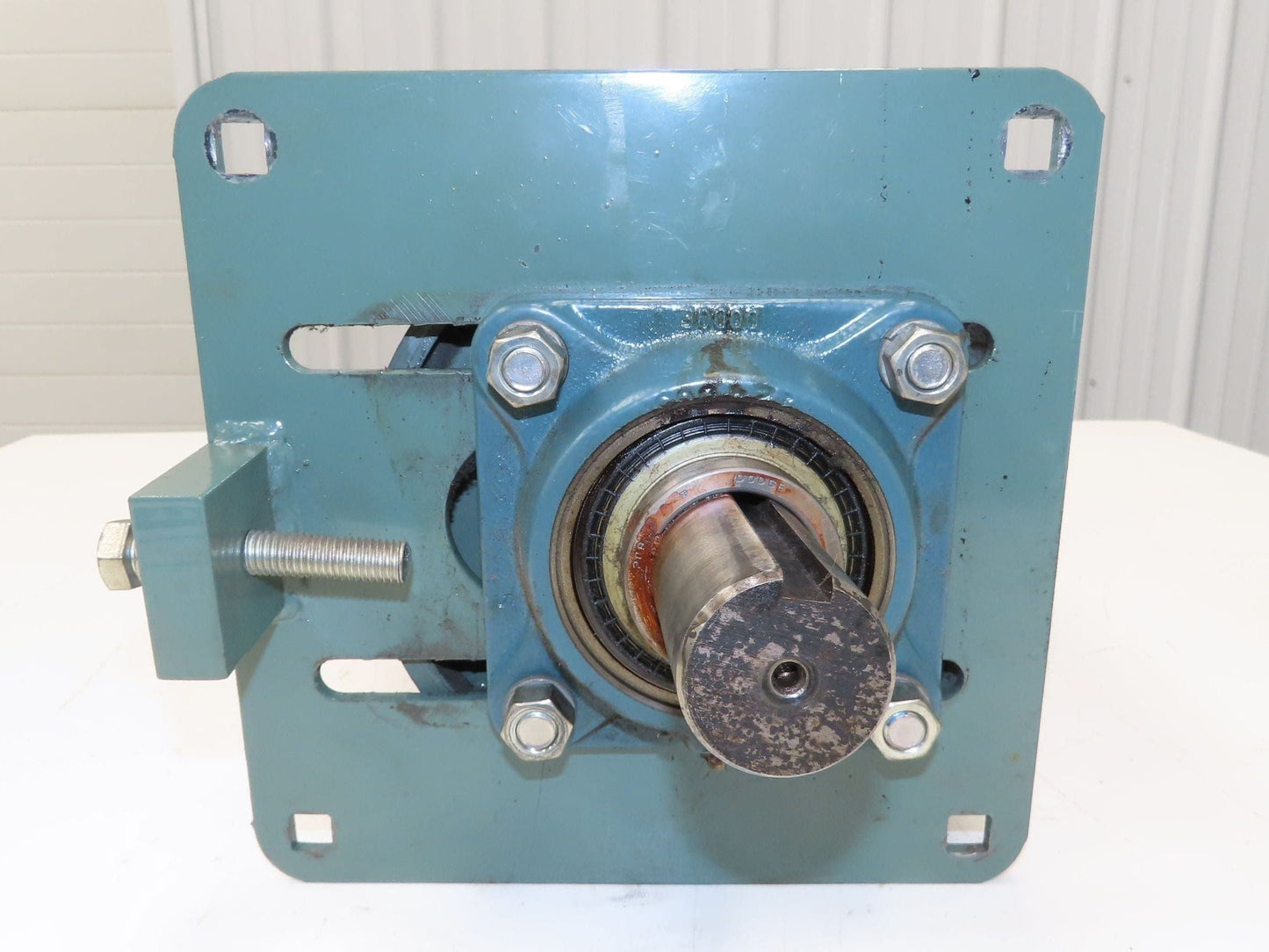 Hytrol 8"x 20.5" Center Drive Pulley 24" Conveyor 21"BF 1-11/16" Ext Shaft