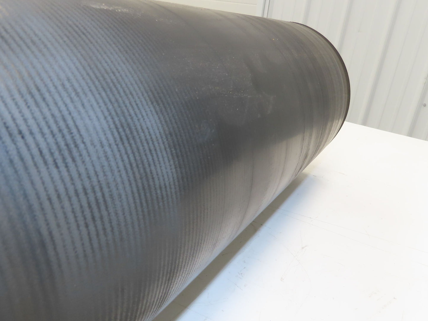 Hytrol 8"x 20.5" Center Drive Pulley 24" Conveyor 21"BF 1-11/16" Ext Shaft