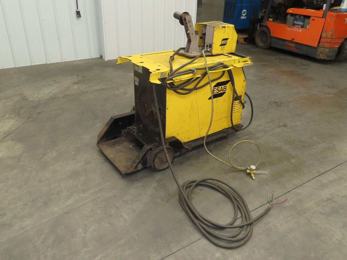 ESAB 353CV Mig Welder 450 amp DC Arc Mig 4HD Wire Feeder 230/460v/575V 3PH