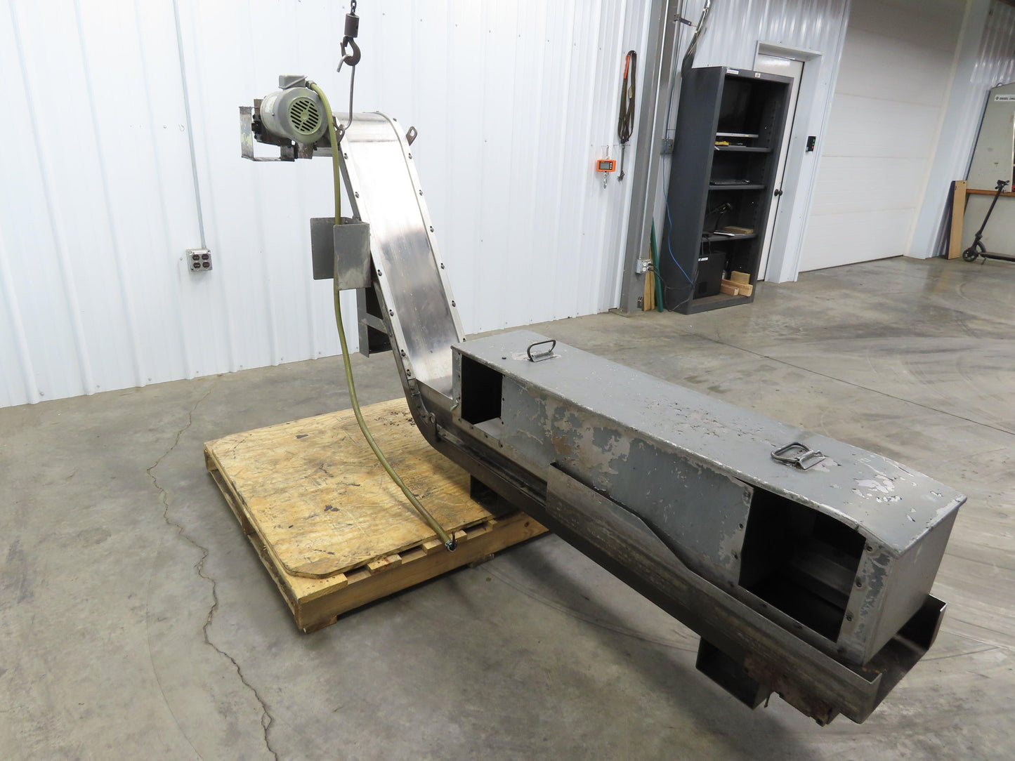Magnetic Incline CNC Chip Conveyor 11"x 64" Infeed 40" Discharge 230V 3PH