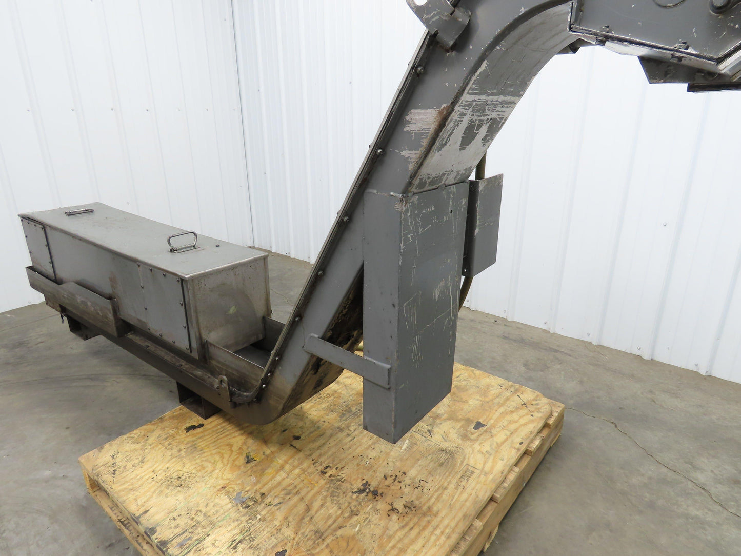 Magnetic Incline CNC Chip Conveyor 11"x 64" Infeed 40" Discharge 230V 3PH