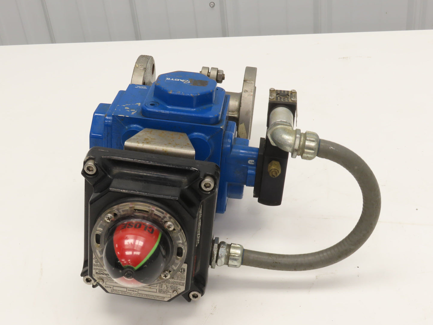 Flowserve 1-1/2" Stainless Ball Valve Compact II Pneumatic Actuator C30 SR-2C