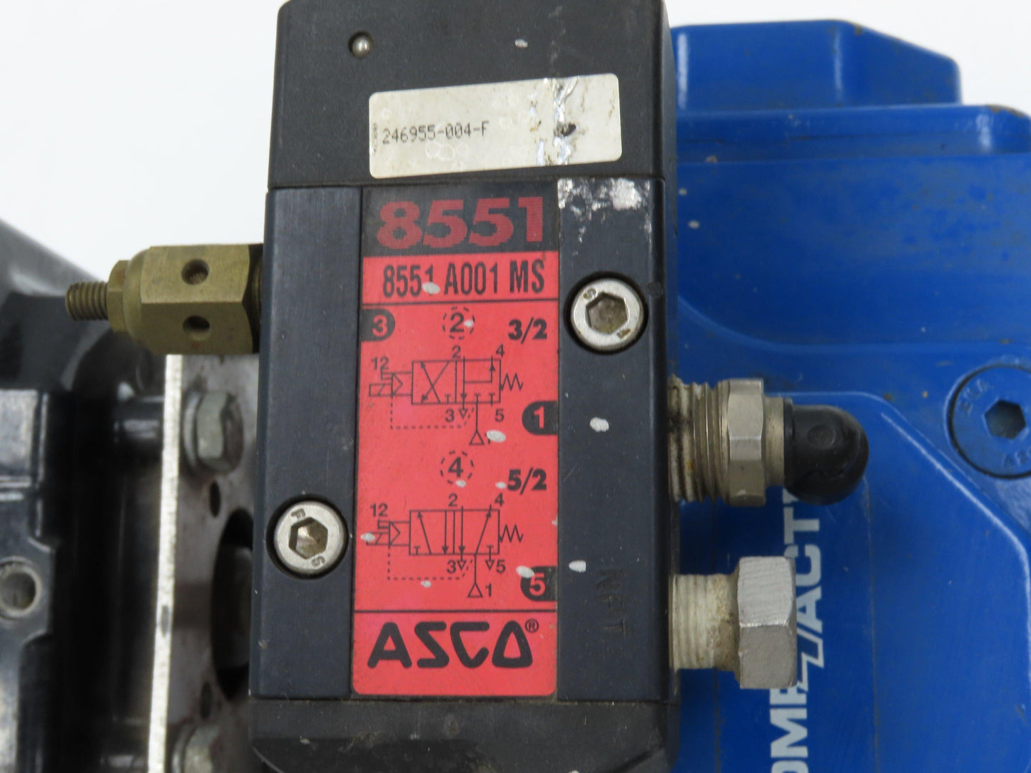 Flowserve 1-1/2" Stainless Ball Valve Compact II Pneumatic Actuator C30 SR-2C