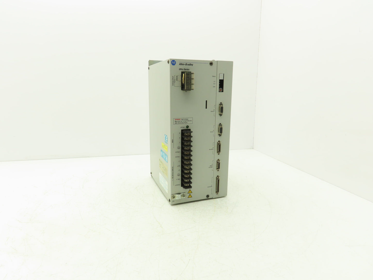 Allen Bradley 1398-DDM-075 Servo Drive 1/3Ph 120/240VAC In 120/240V 15/35A Out