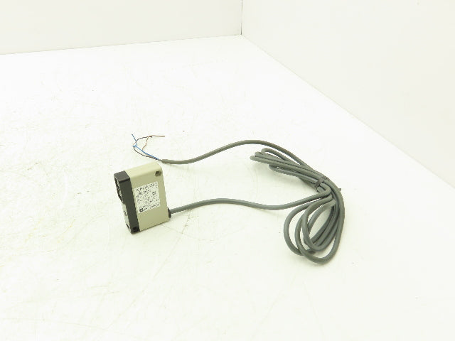 Telemecanique XUH-H02313 Photoelectric Sensor 12/24VDC