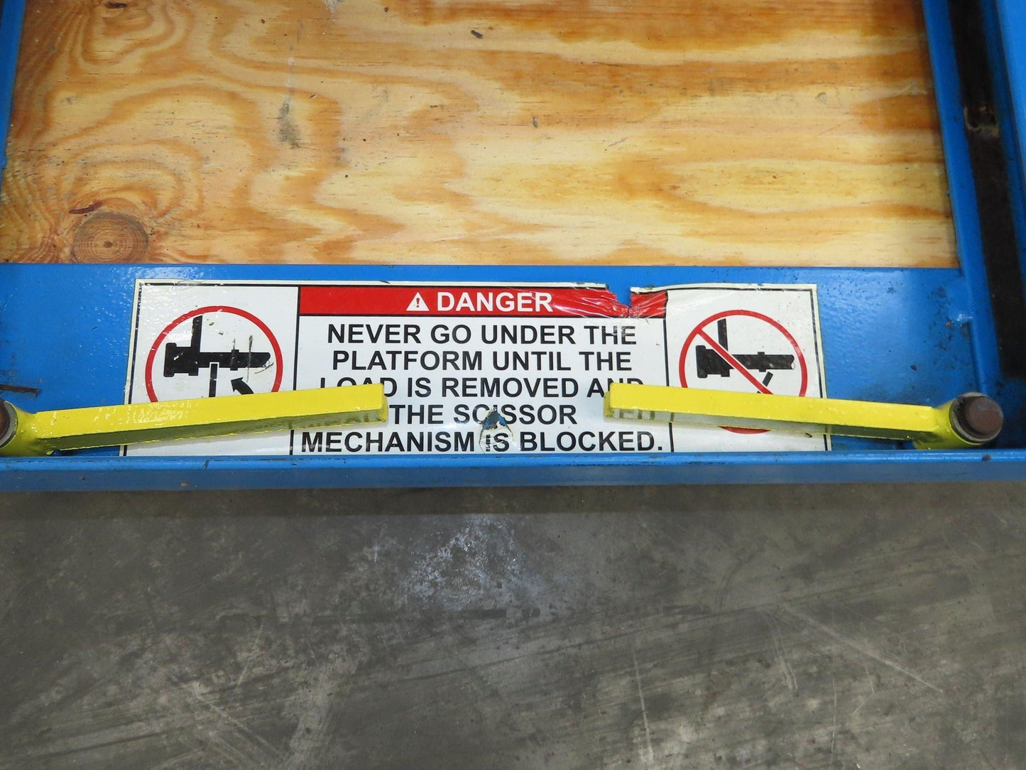 Bishamon Optimus Hydraulic Lift Table 2000lbs Lift2K 30" Travel 36x48" Top 1Ph