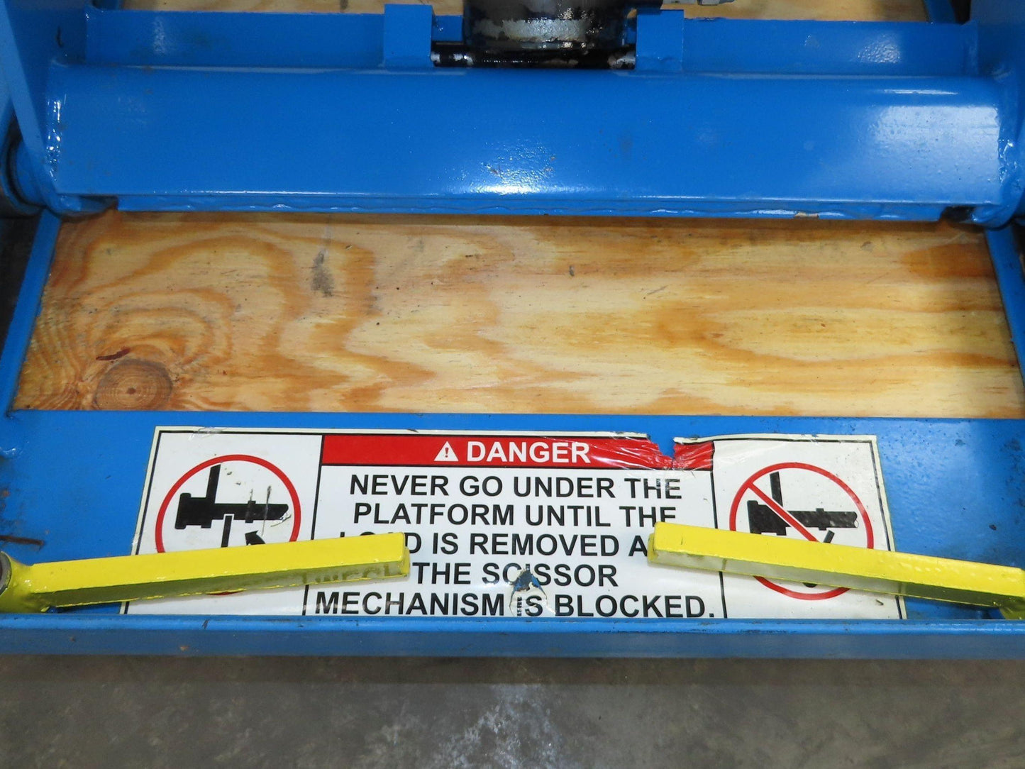 Bishamon Optimus Hydraulic Lift Table 2000lbs Lift2K 30" Travel 36x48" Top 1Ph