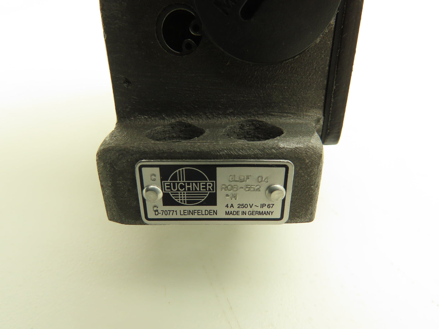 Euchner GLBF04R08-552-M Limit Switch 4-Position Inductive Horizontal Housing