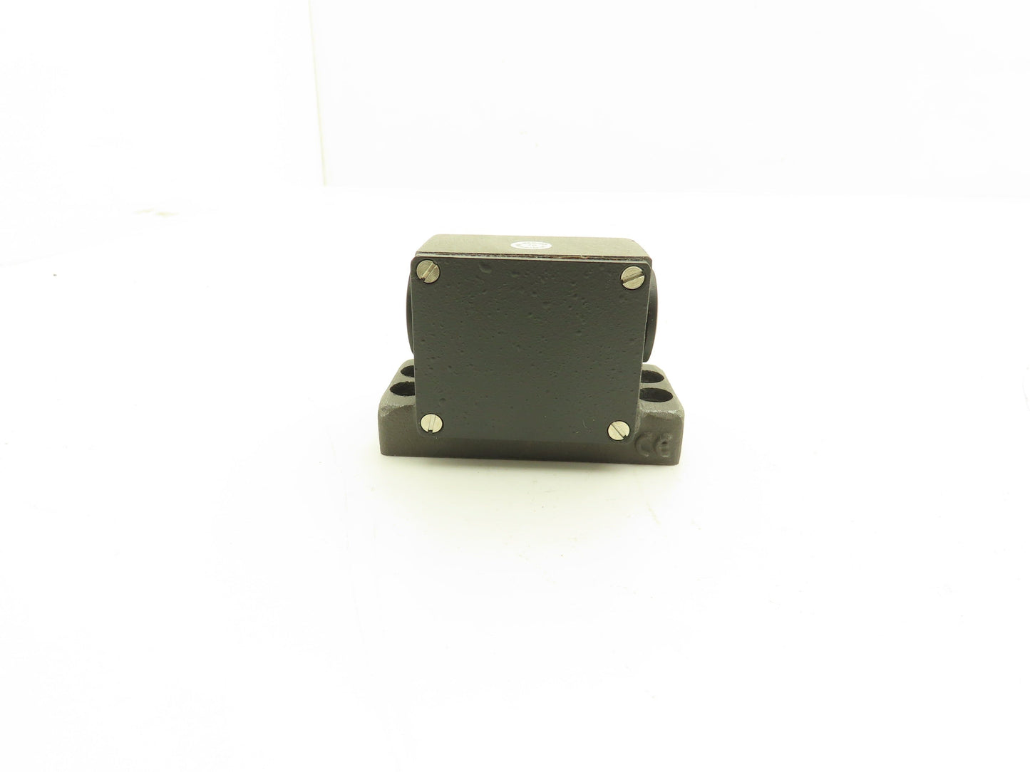 Euchner GLBF04R08-552-M Limit Switch 4-Position Inductive Horizontal Housing