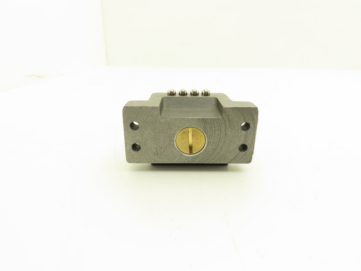Euchner GLBF04R08-552-M Limit Switch 4-Position Inductive Horizontal Housing