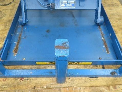 Hymo Hydraulic Scissor Lift Table 300kg 660lb 36" Travel 33x33" Swivel Top 1Ph