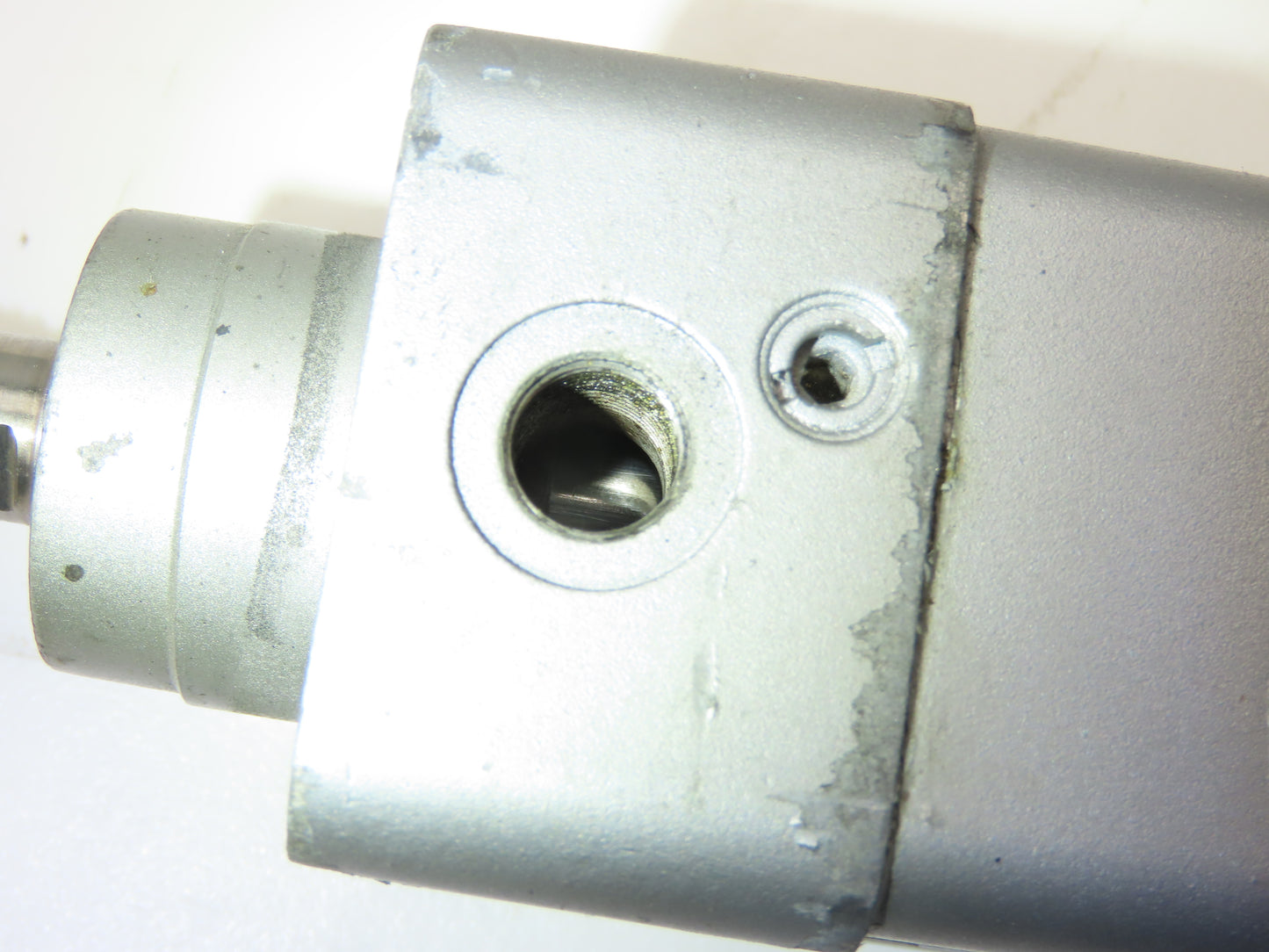 Airtec XL-032-0600-000-0409d Pneumatic Air Cylinder 32mm Bore 145psi