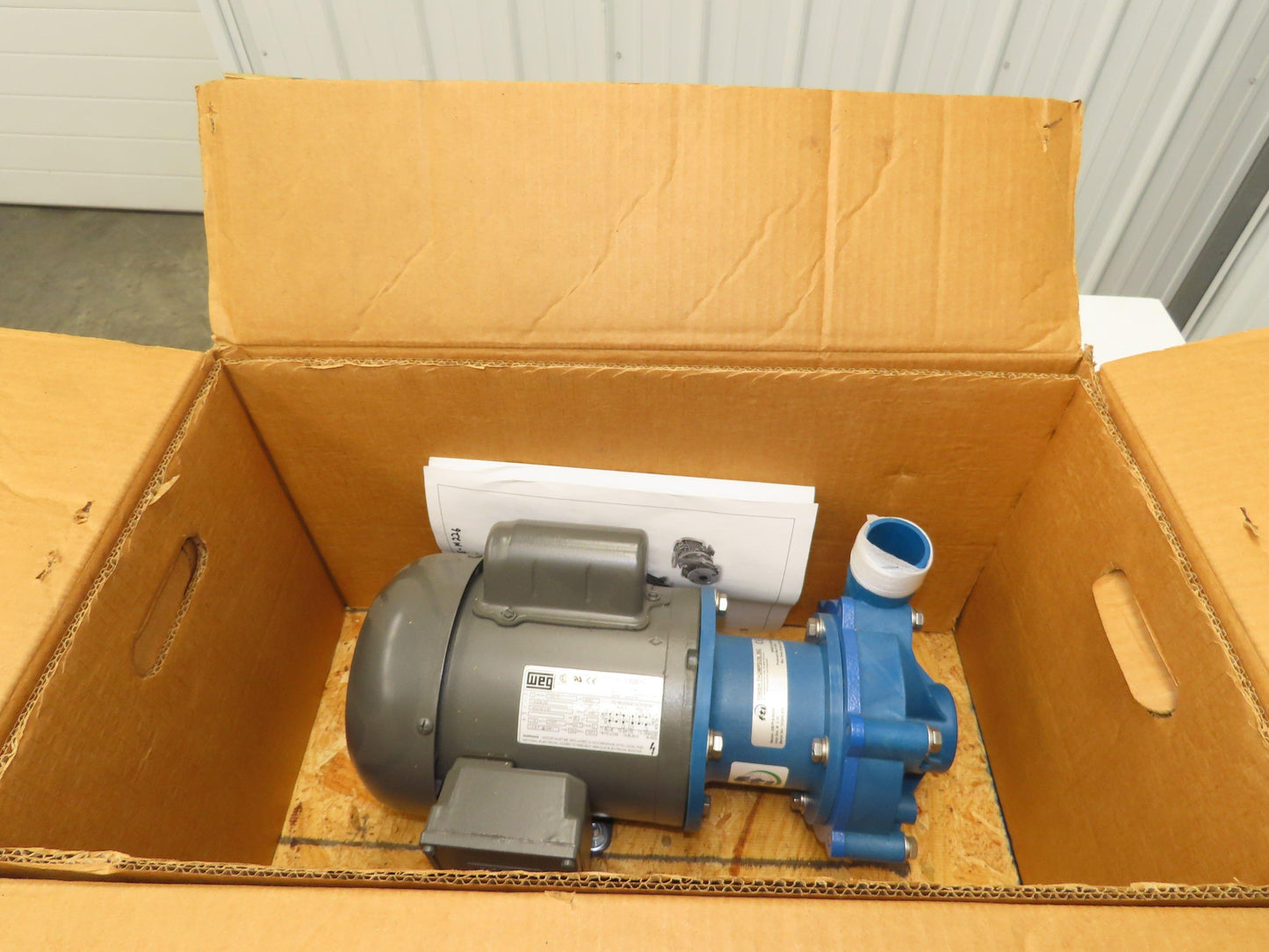 Finish Thompson DB7P-E-M226 Pump Sealless Mag Drive DB Series 115/208-230v 69GPM