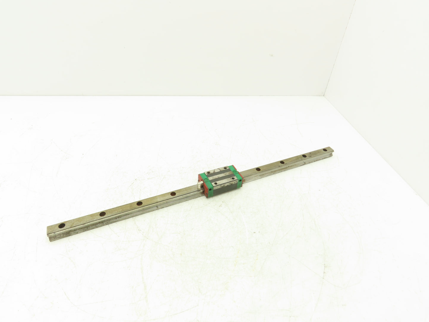 Hiwin HGH20CA Linear Bearing 1-Block Guide Rail 20mm x 580mm 22-3/4"L