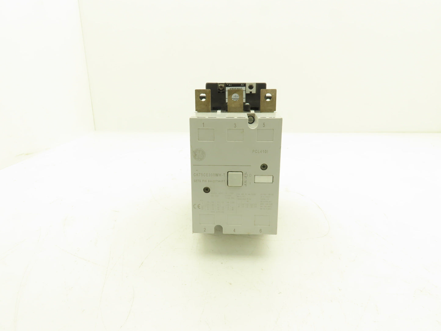 General Electric CK75CE300WH-T Contactor 250amp 135Hp @ 660/690V 74vdc Coil