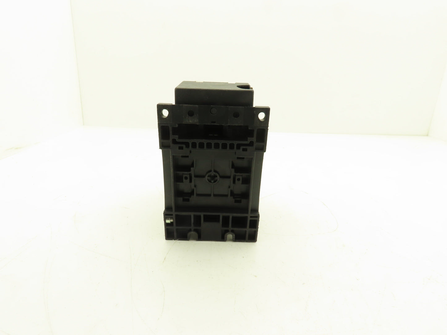 General Electric CK75CE300WH-T Contactor 250amp 135Hp @ 660/690V 74vdc Coil