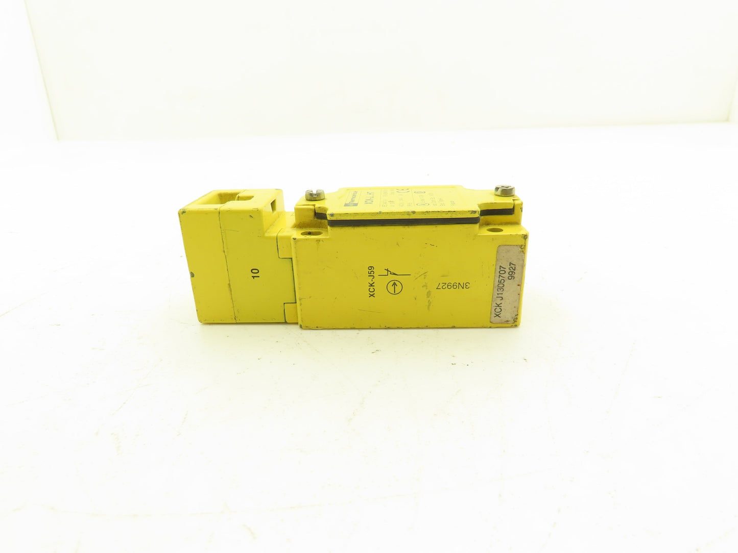 Telemecanique XCK J1305707 Safety Interlock Key Switch 240vac 3amp