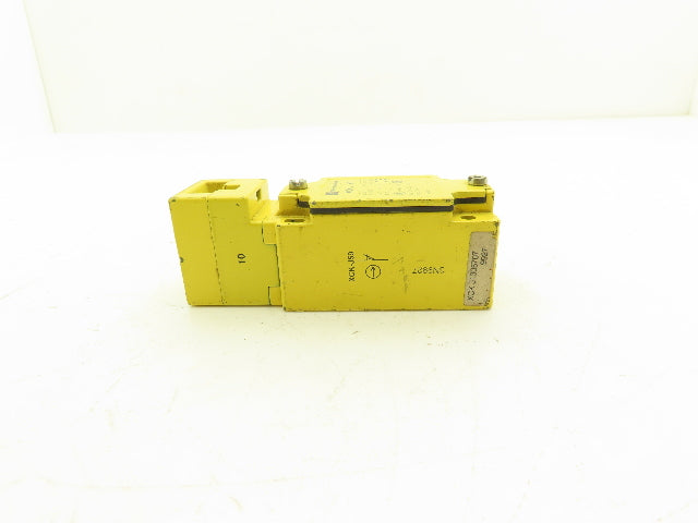 Telemecanique XCK J1305707 Safety Interlock Key Switch 240vac 3amp