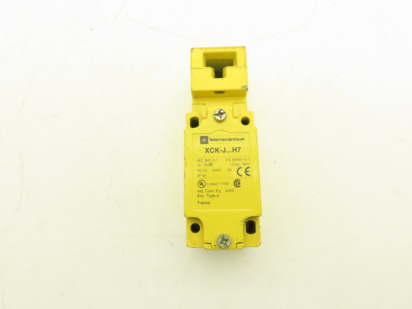 Telemecanique XCK J1305707 Safety Interlock Key Switch 240vac 3amp