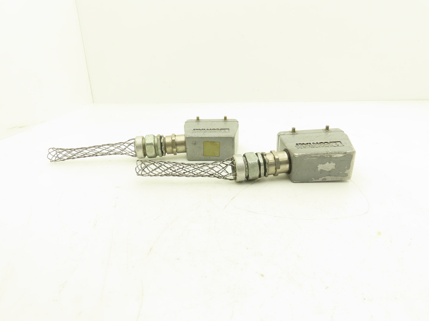 Phoenix Contact 1773132 Heavycon 6-Pin Female Receptacle & Hood Lot of 2
