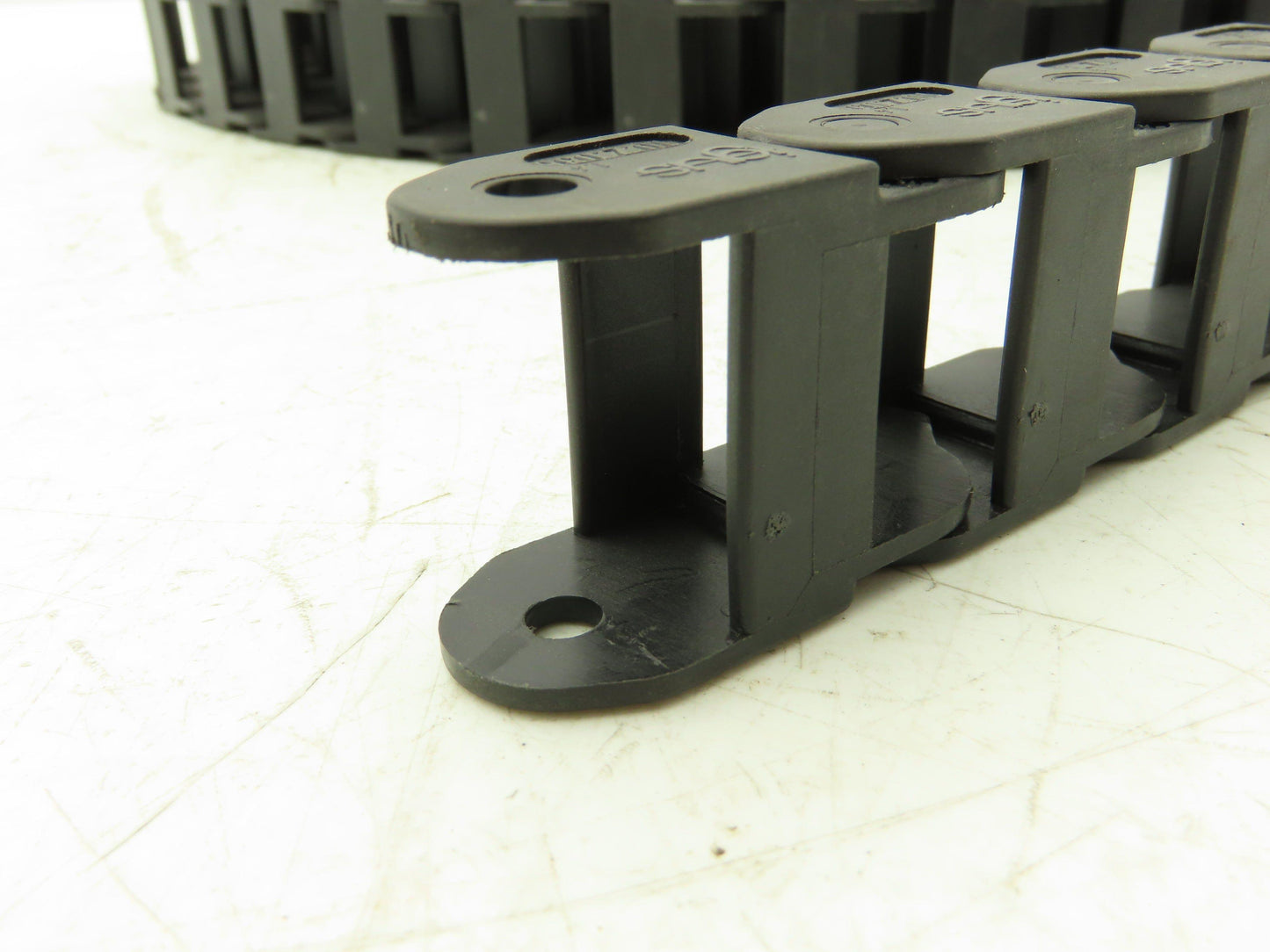 Igus 10.2.038 Energy Chain Cable Carrier 1" x 11/16" 199" Length