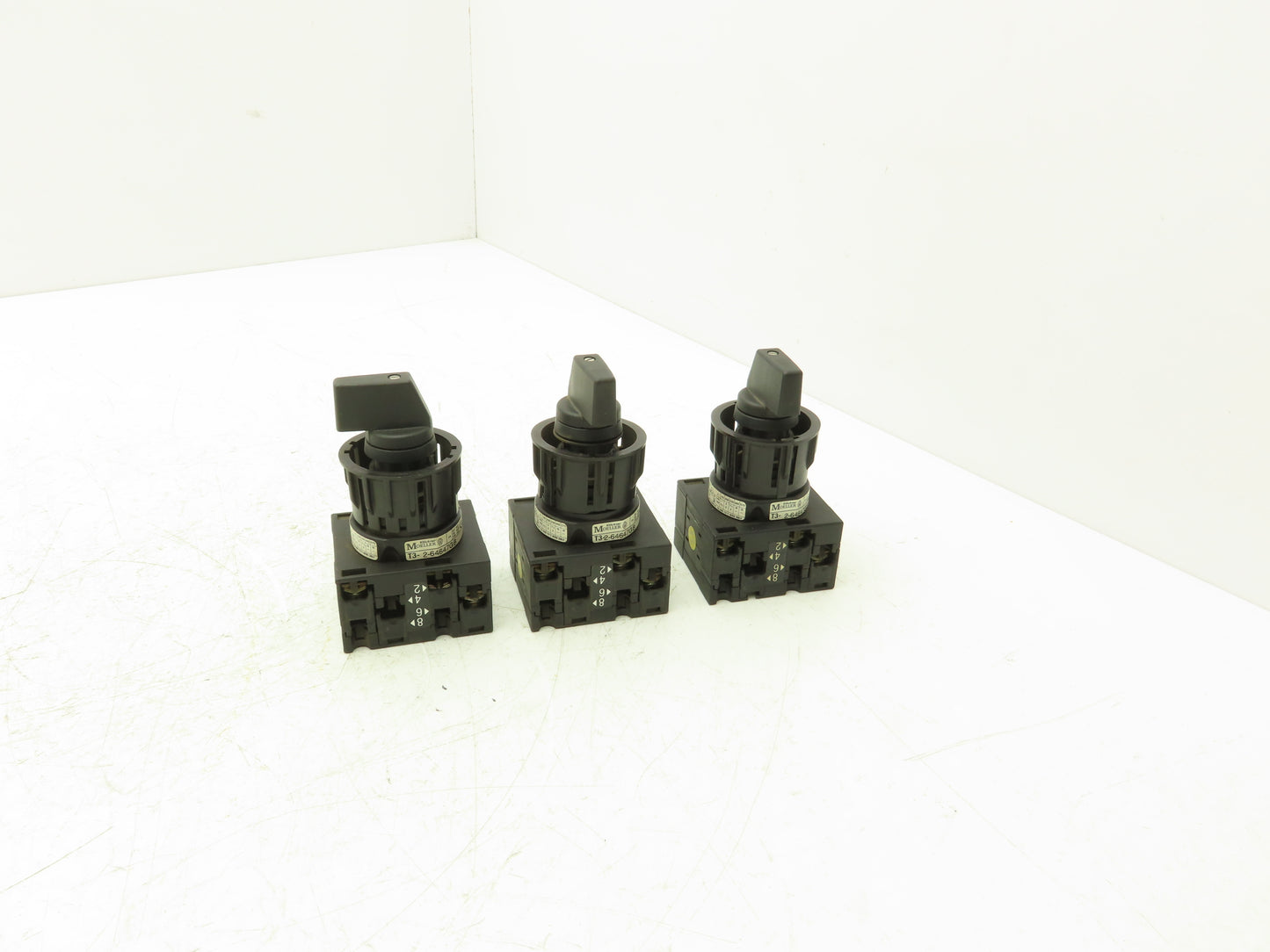 Klockner Moeller T3-2-64647GB Rotary Switch 4-Position 15kW 25A 600V Lot of 3