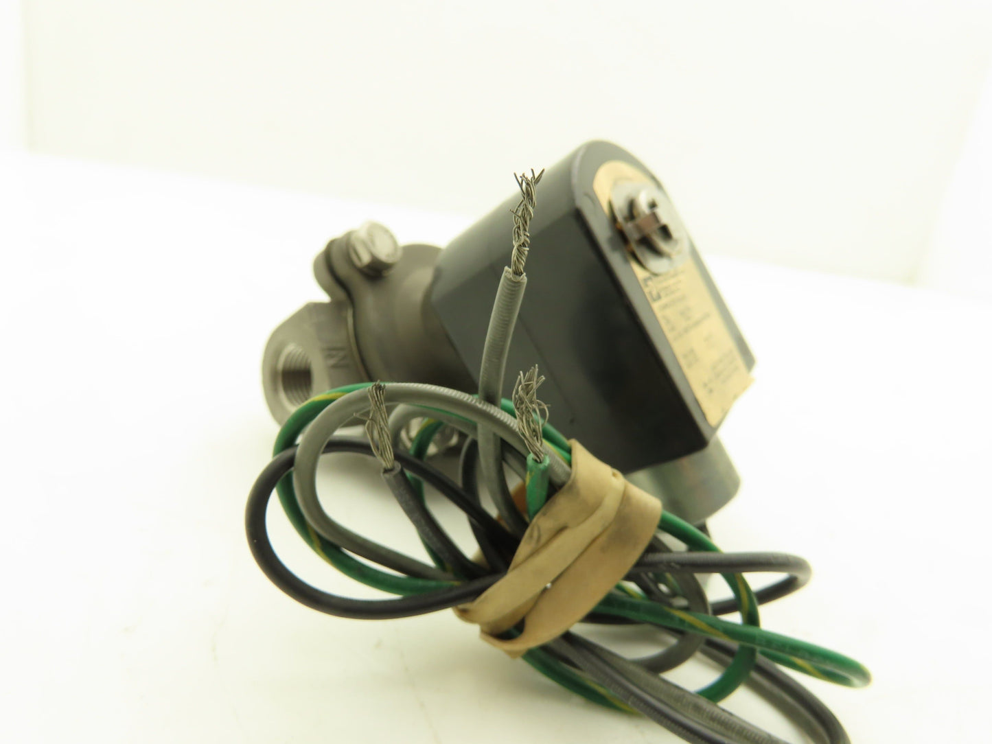 Parker 06F23C6640A3F4C80 Solenoid Valve 2-Way 3/8" NPT 24VDC Normally Closed