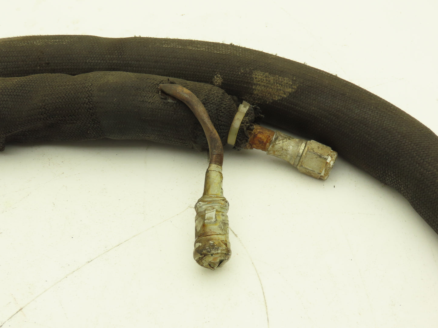 Nordson HMC 833 Hot Melt Glue Hose 8' Long 37° Flare 3/8" (-6) Fitting