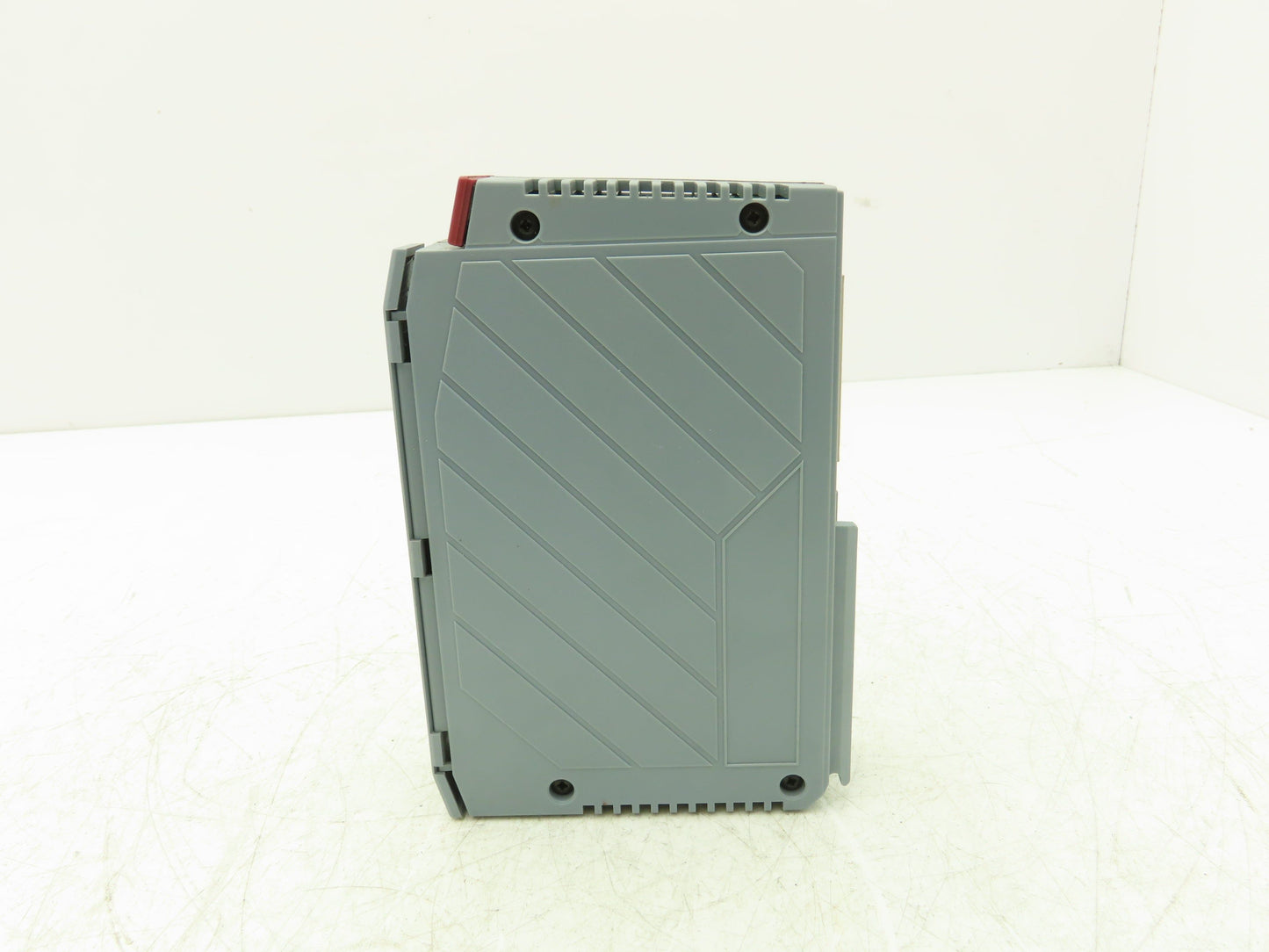 B&R 3D0479.6 Digital Output Module 16 Point 24VDC 5A REV GO Cracked Plastic