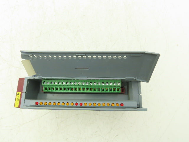 B&R 3D0479.6 Digital Output Module 16 Point 24VDC 5A REV GO Cracked Plastic