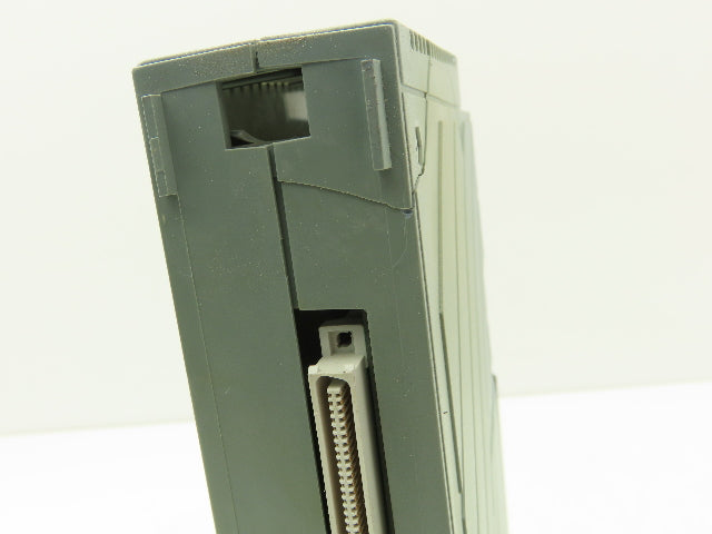 B&R Automation 2DI426.6 Digital Input 426 Module 32 Input 24VDC Rev C0 Cracked