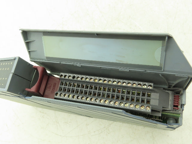B&R Automation 2DI426.6 Digital Input 426 Module 32 Input 24VDC Rev C0 Cracked