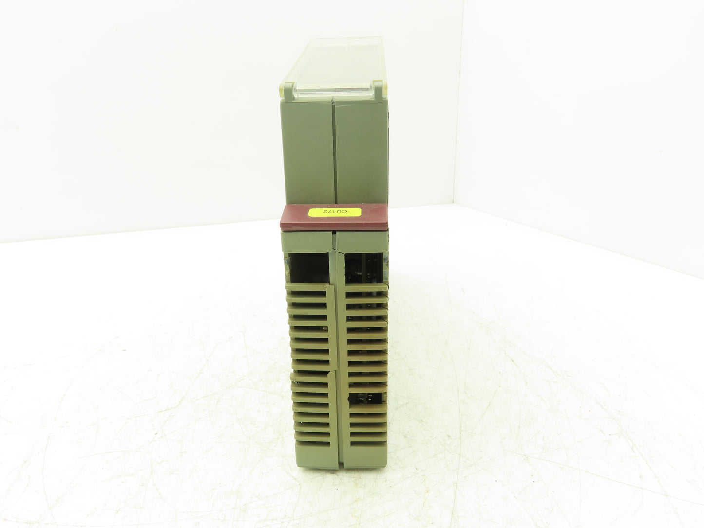 B&R Automation 2D0428.6 Digital Output Module DO 428 Tra 24VDC 2A Rev 14 Cracked