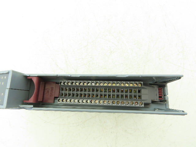 B&R Automation 2D0428.6 Digital Output Module DO 428 Tra 24VDC 2A Rev CO Cracked