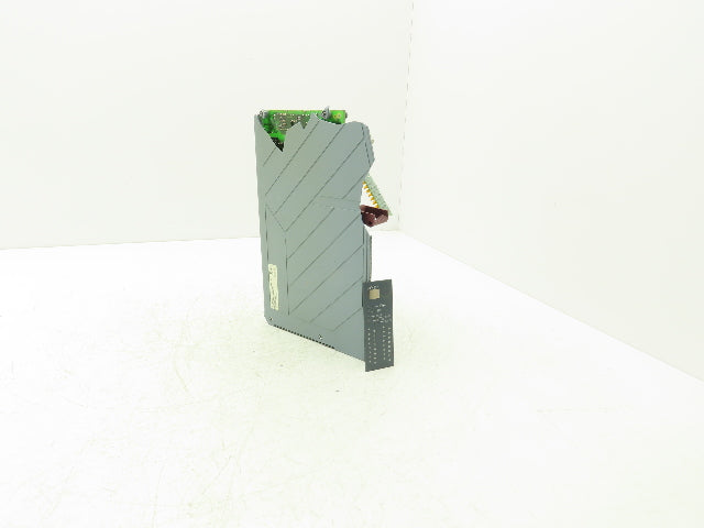 B&R Automation 2D0428.6 Digital Output Module DO 428 Tra 24VDC 2A Rev CO Cracked