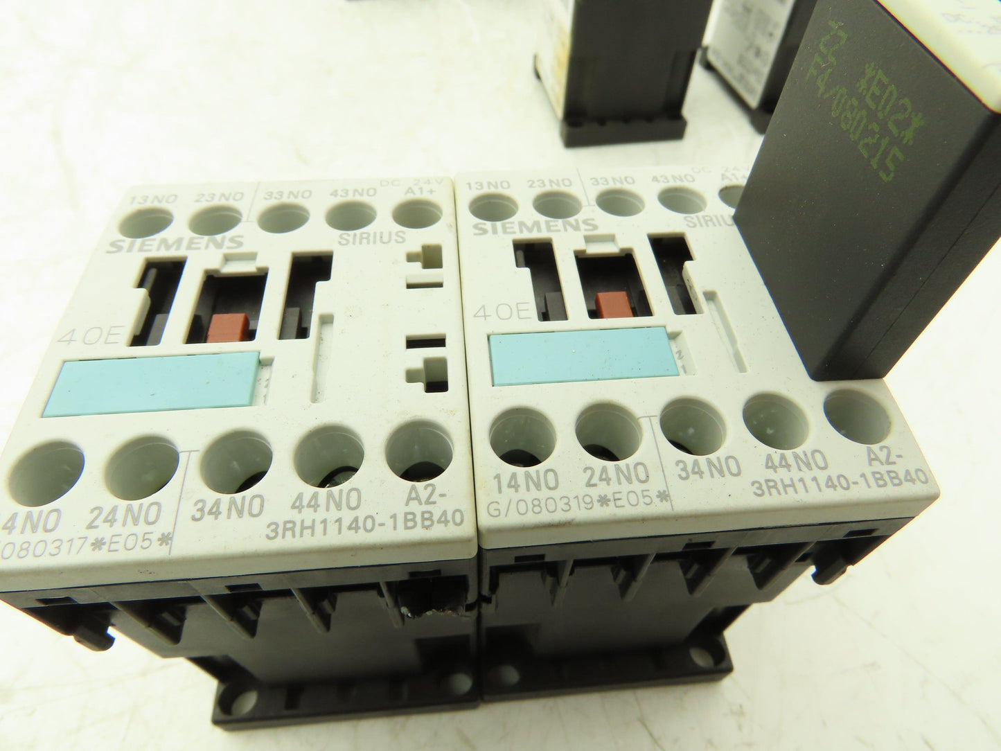 Siemens 3RH1140-1BB40 Auxiliary Contactor Size S00 4NO 600VAC 10A Lot Of 11