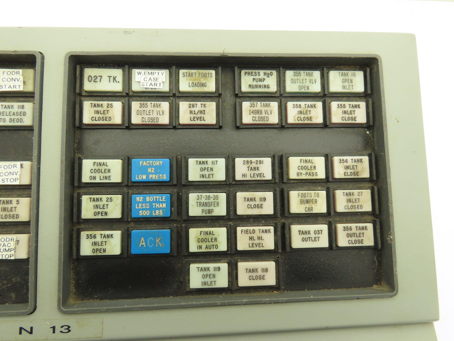 Allen Bradley 2700E CA40 HMI Push Button Control Panel Console 100-240VAC